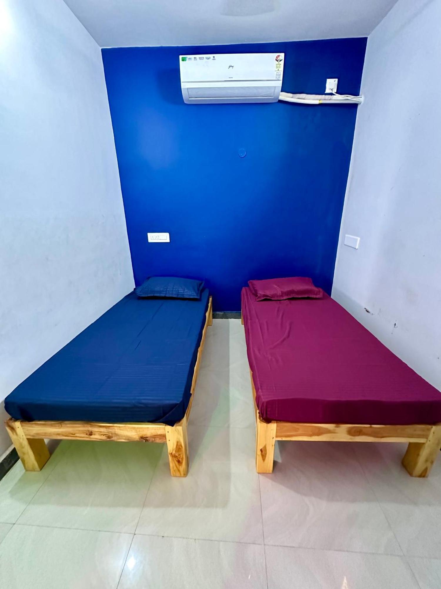 Arunachala Sashwin Guest House Tiruvannāmalai Exteriör bild