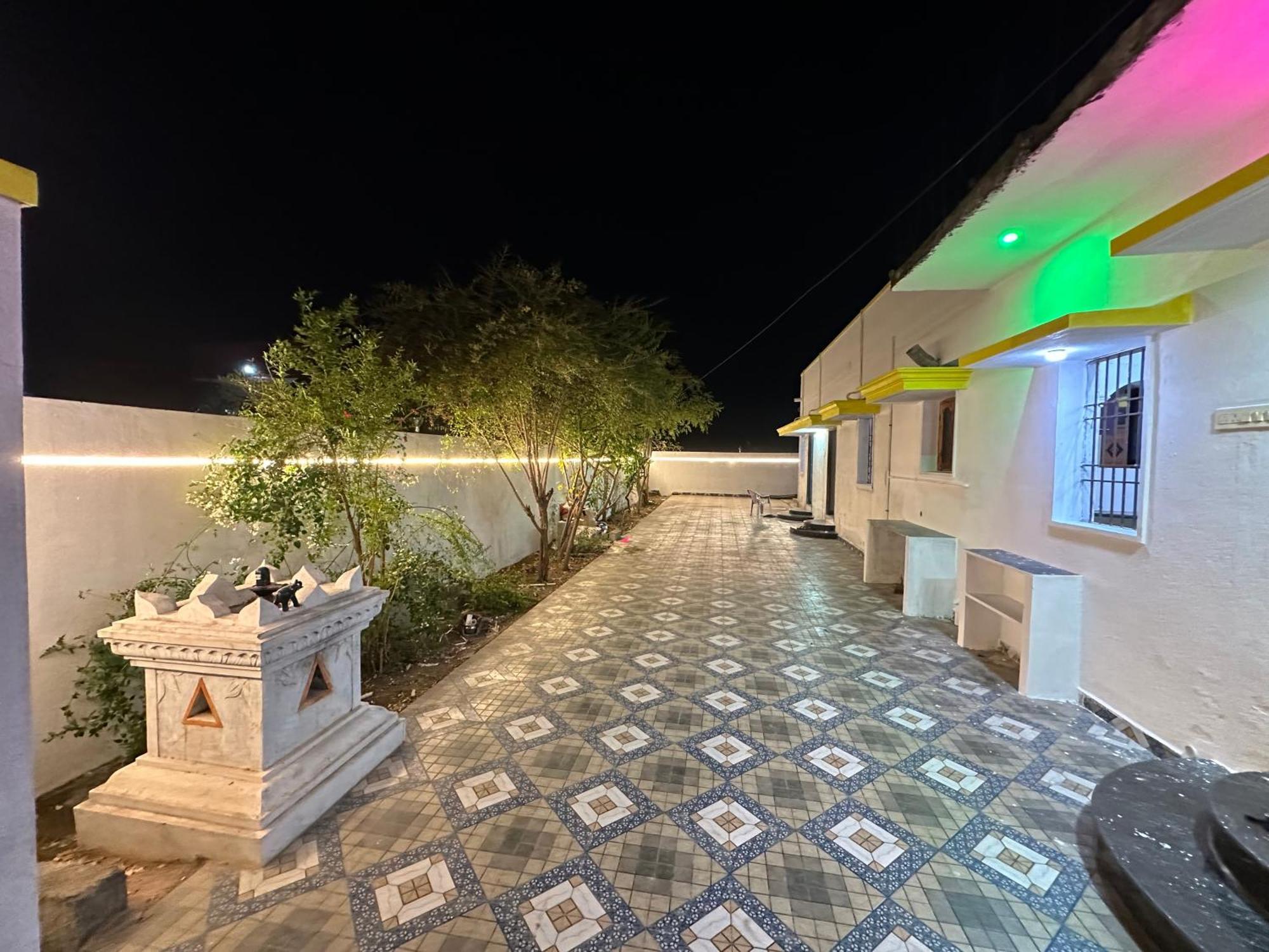 Arunachala Sashwin Guest House Tiruvannāmalai Exteriör bild